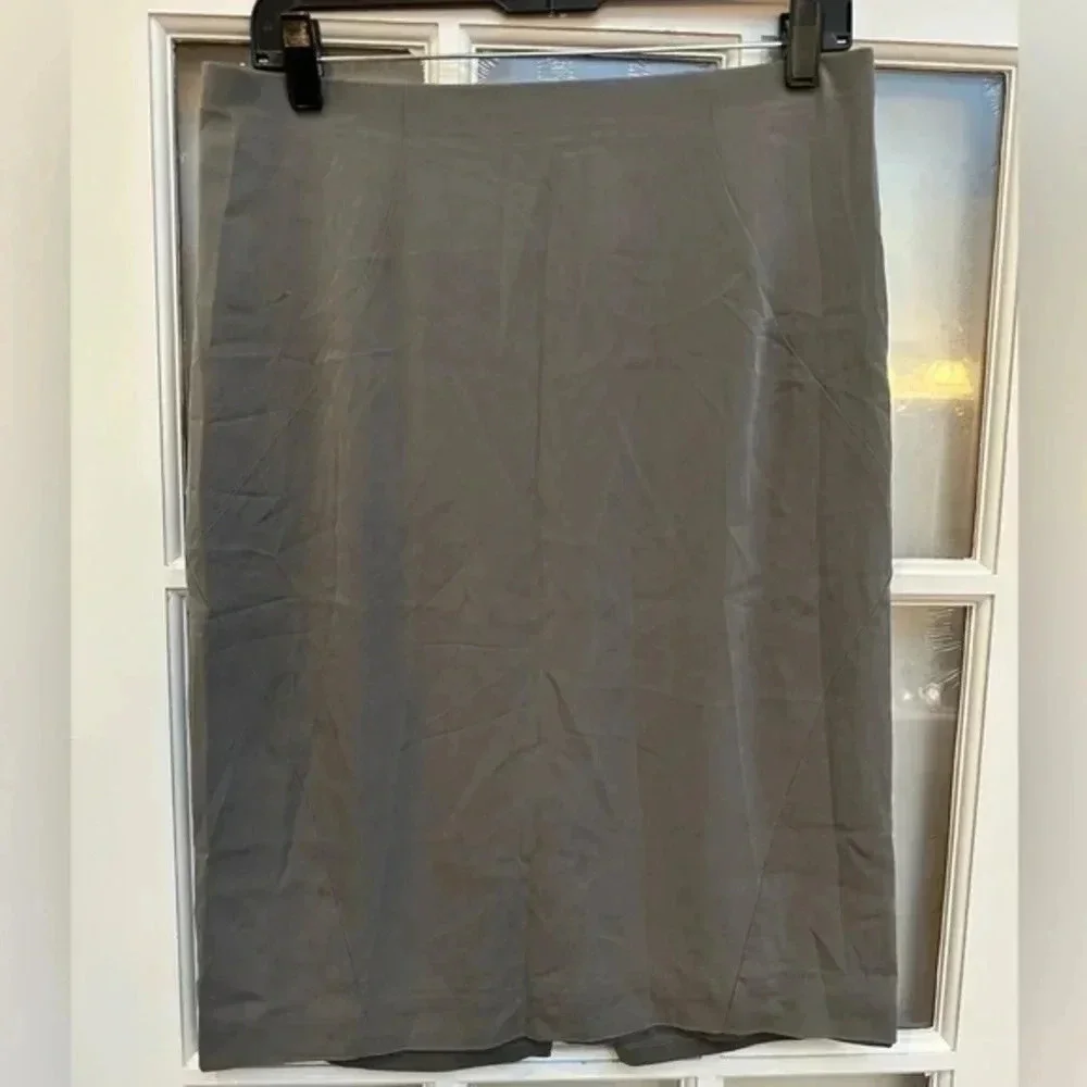 Ann Taylor Timeless Chic Silk Grey Classic Career Pencil Skirt Size 10 Medium M